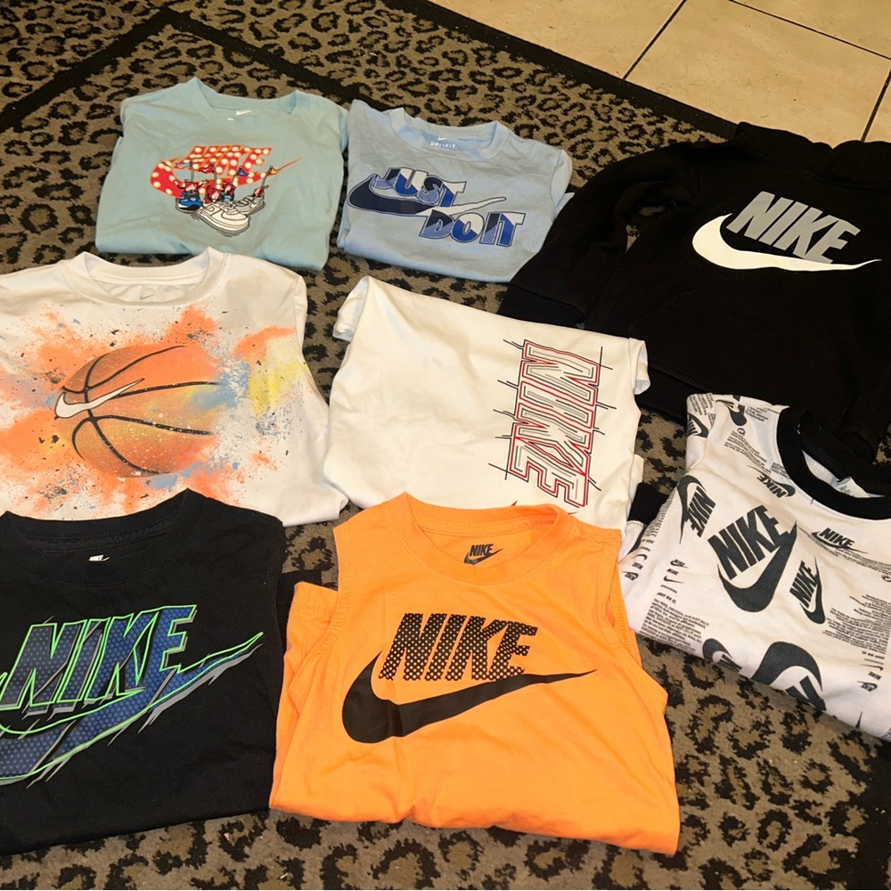 Nike lot of clothing